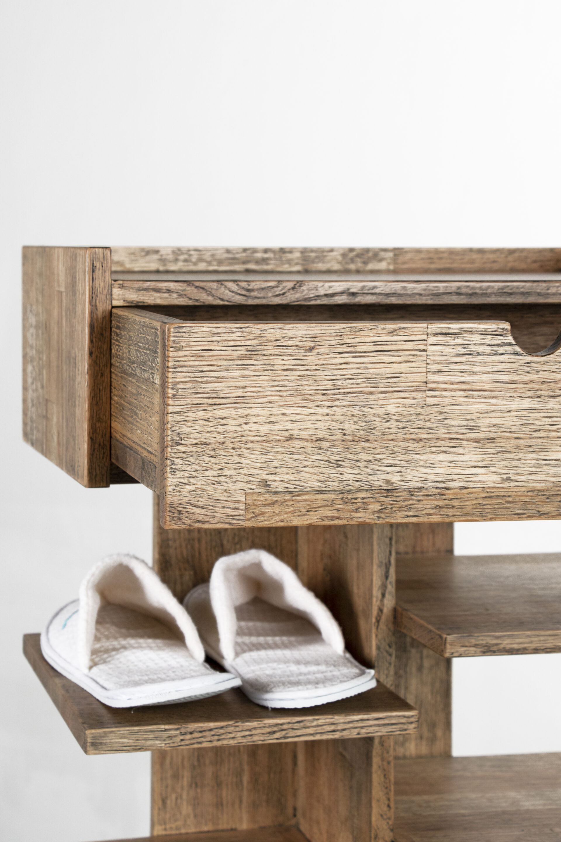 KUMU Shoes cabinet