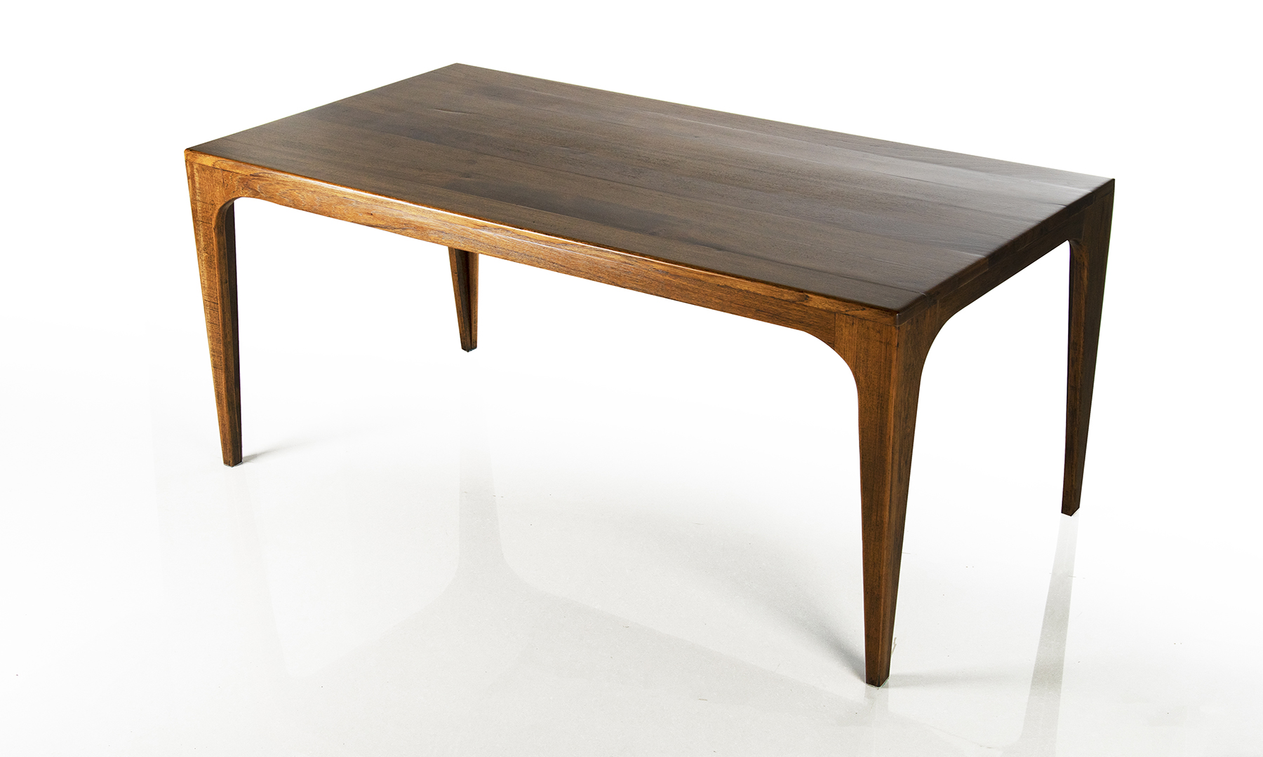 minimalist round kitchen table
